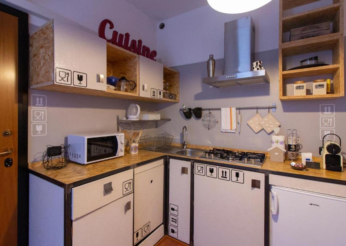 קומו Piazza Volta Apartment מראה חיצוני תמונה