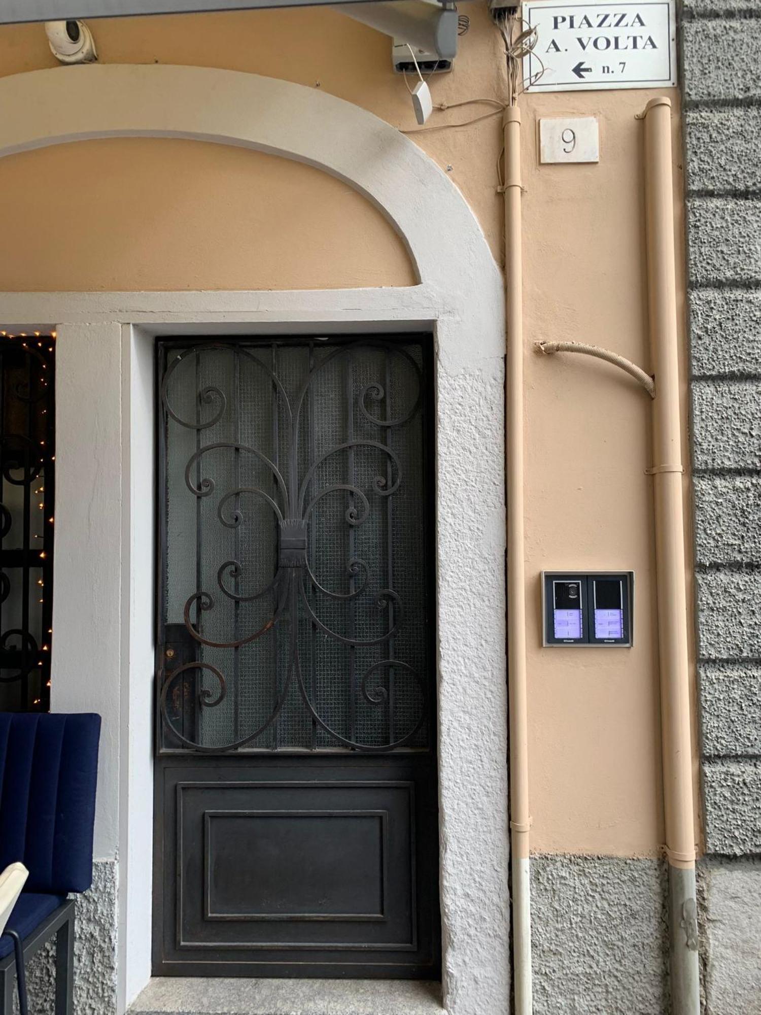 קומו Piazza Volta Apartment מראה חיצוני תמונה